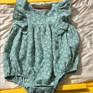 Charming Floral Kids Bodysuit in Green